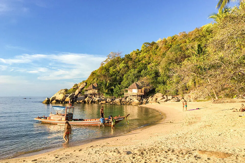 A quiet longtail boat beach on Koh Tao, the island stop on this Thailand 10 day itinerary
